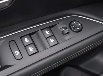 Peugeot - 3008