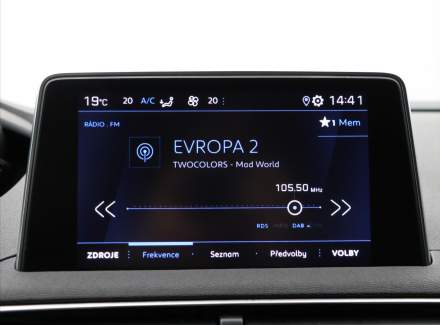Peugeot - 3008