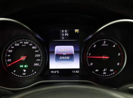 Mercedes-Benz - V-class
