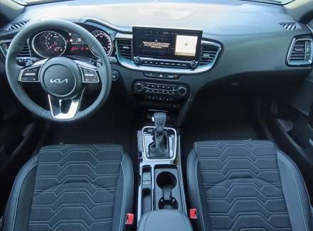 Kia - XCeed