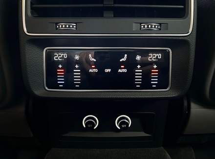 Audi - Q8