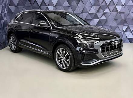 Audi - Q8