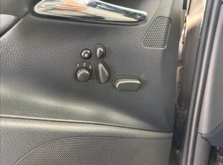 Mercedes-Benz - Viano