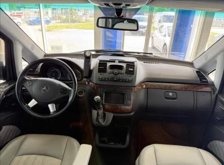 Mercedes-Benz - Viano