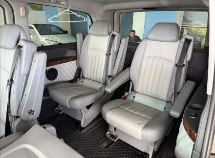 Mercedes-Benz - Viano