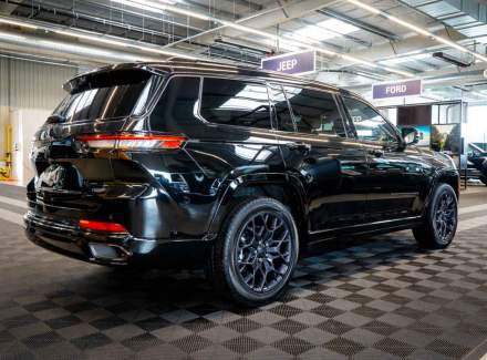 Jeep - Grand Cherokee