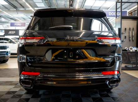 Jeep - Grand Cherokee