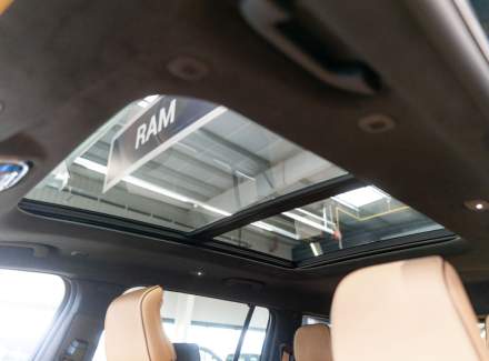 Jeep - Grand Cherokee