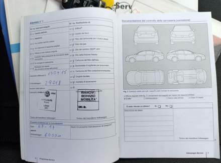 Volkswagen - Golf
