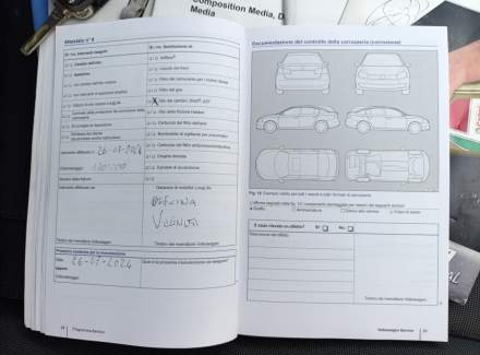 Volkswagen - Golf