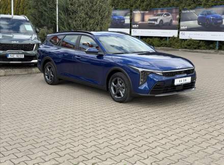 Kia - K4