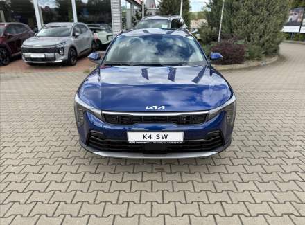 Kia - K4