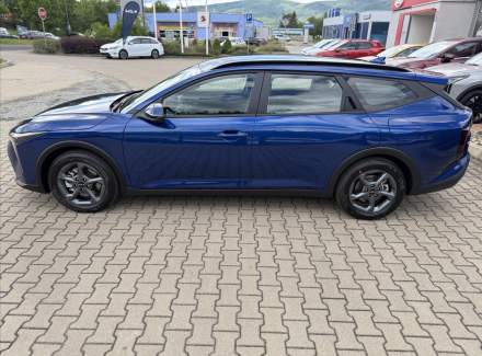 Kia - K4
