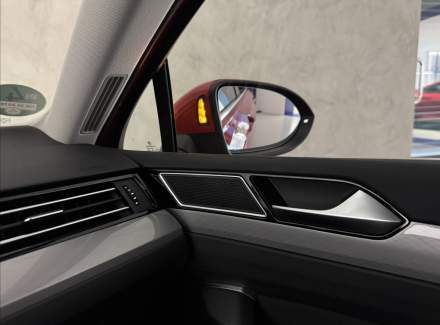 Volkswagen - Passat