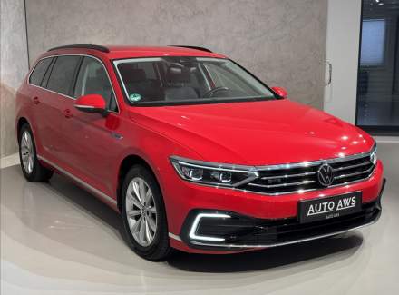 Volkswagen - Passat