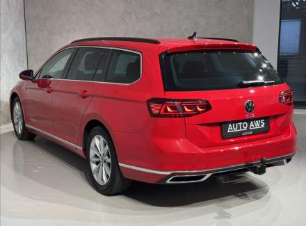 Volkswagen - Passat
