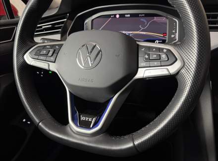 Volkswagen - Passat