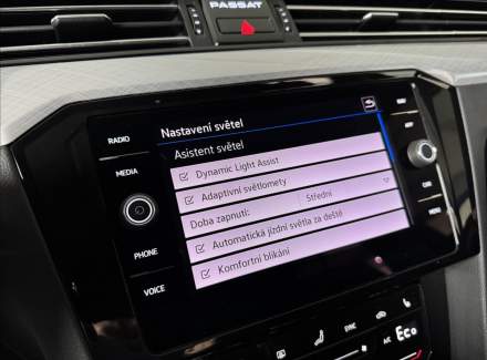 Volkswagen - Passat