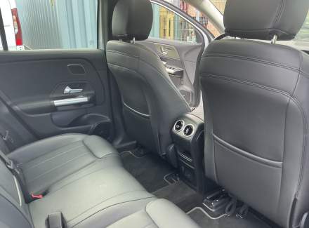 Mercedes-Benz - EQA