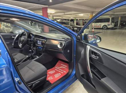 Toyota - Auris