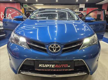 Toyota - Auris