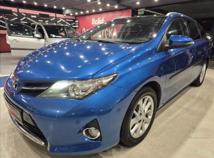 Toyota - Auris