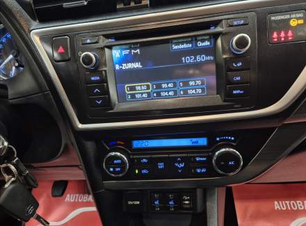 Toyota - Auris
