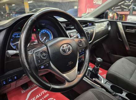Toyota - Auris