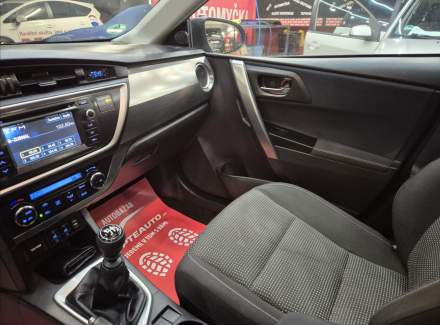 Toyota - Auris