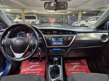 Toyota - Auris