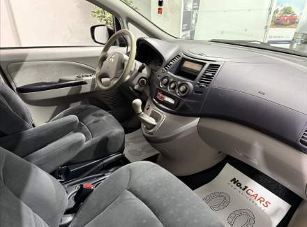Mitsubishi - Grandis