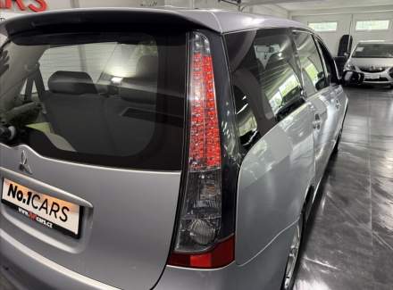 Mitsubishi - Grandis