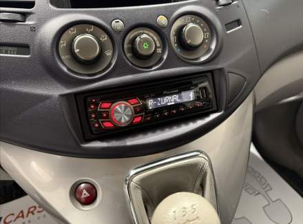 Mitsubishi - Grandis