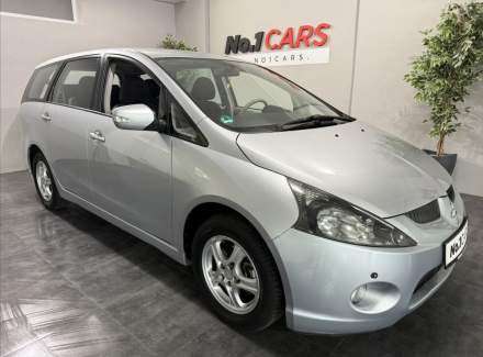 Mitsubishi - Grandis