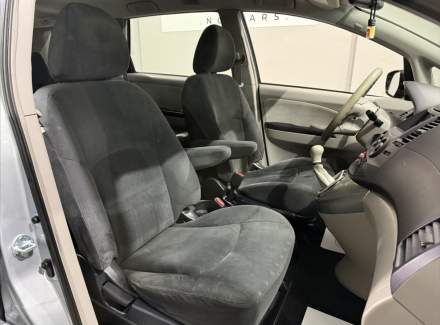Mitsubishi - Grandis