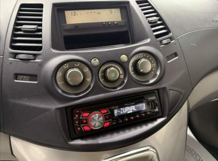 Mitsubishi - Grandis