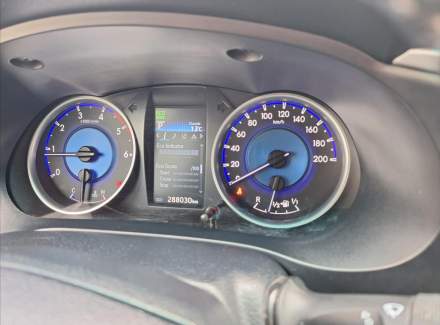 Toyota - Hilux