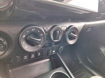Toyota - Hilux
