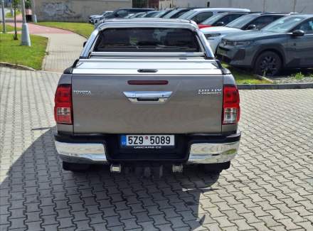 Toyota - Hilux
