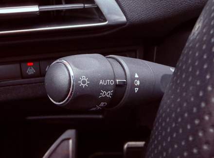 Peugeot - 5008
