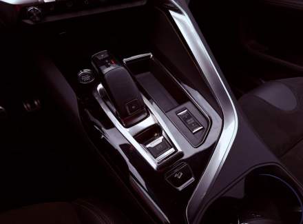 Peugeot - 5008