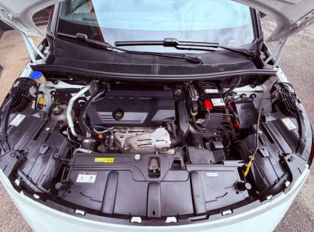 Peugeot - 5008