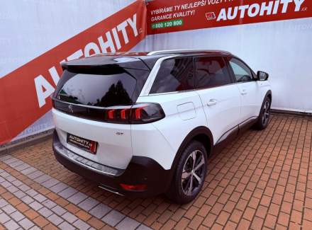 Peugeot - 5008