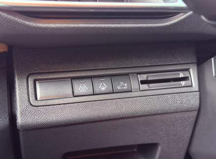 Peugeot - 5008