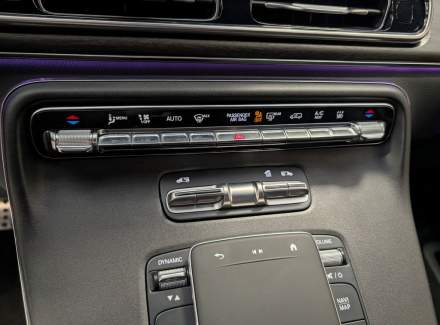 Mercedes-Benz - V-class