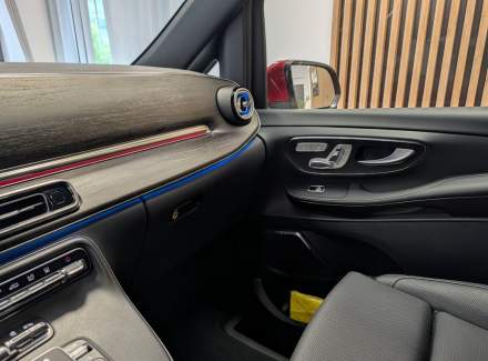Mercedes-Benz - V-class