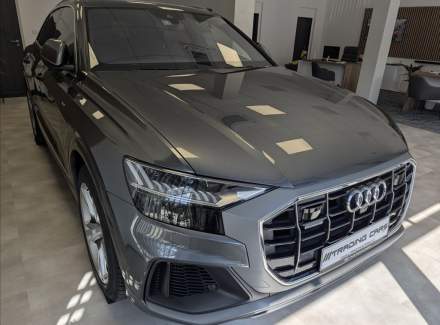 Audi - Q8