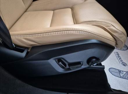 Volvo - XC90