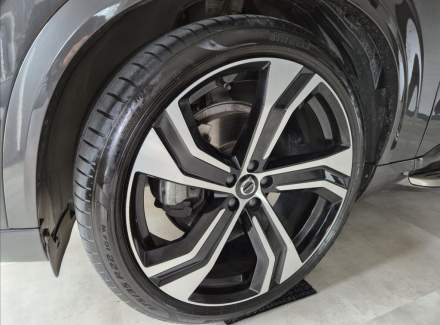 Volvo - XC90