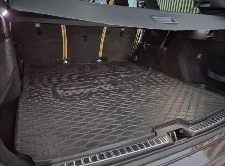 Volvo - XC90